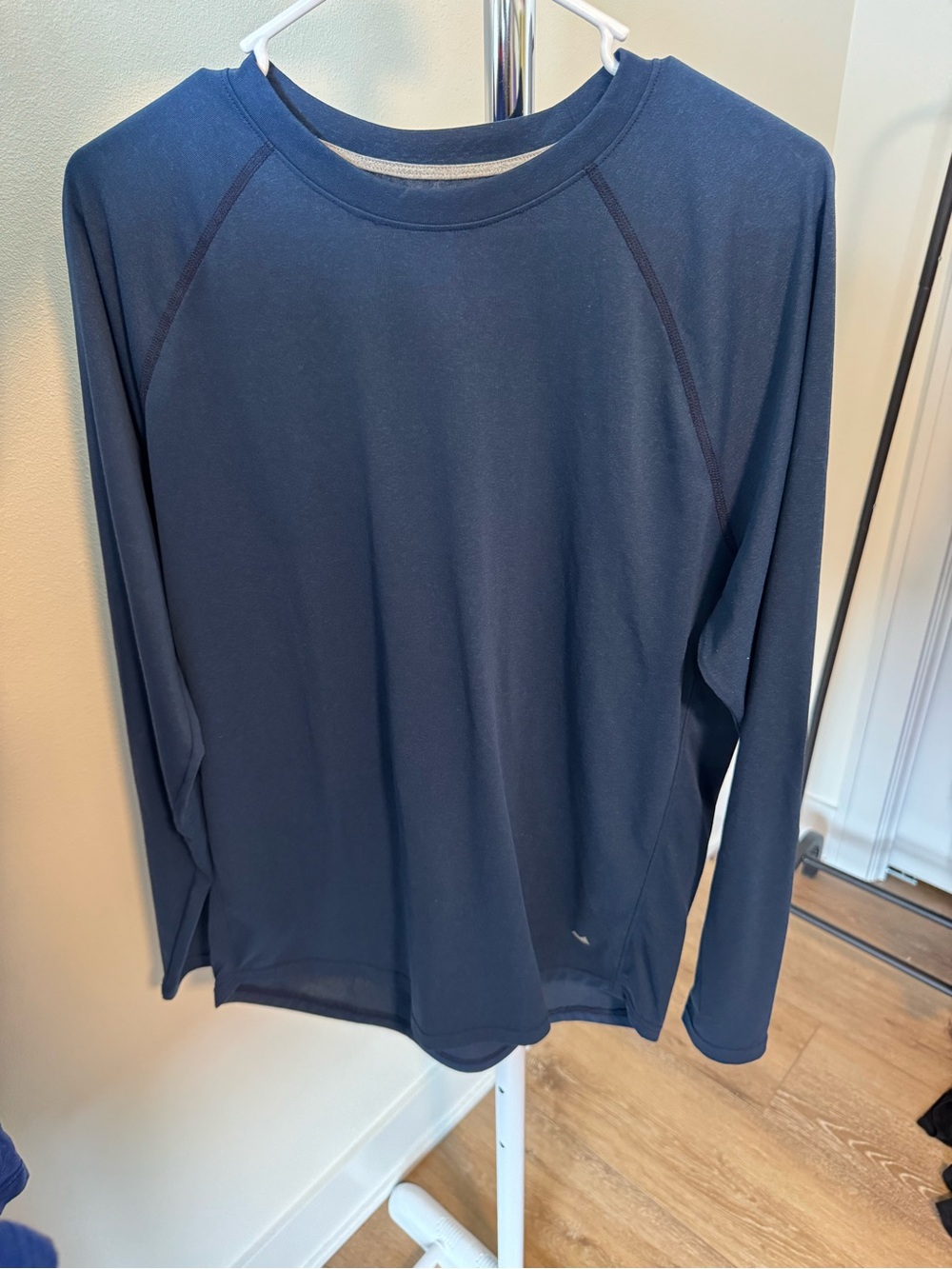 Myles Power Dry Momentum Long-Sleeve Shirt - Men's size Large